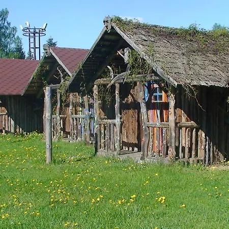 Tammekannu Kampingud