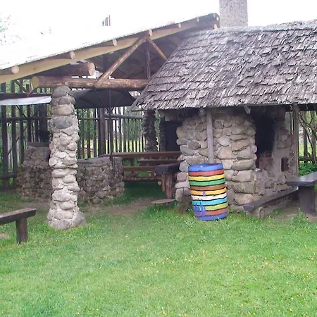 Tammekaennu Kaempingud * Mammaste